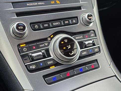 Used 2017 Lincoln MKZ Reserve FWD image 30