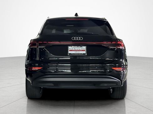 Used 2025 Audi Q6 e-tron Premium w/ Convenience Package RWD image 4