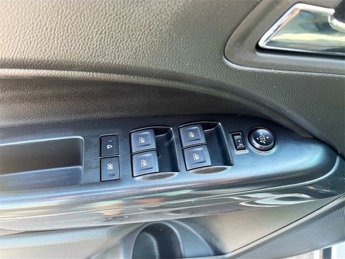 Used 2022 GMC Canyon AT4 w/ Trailering Package image 17