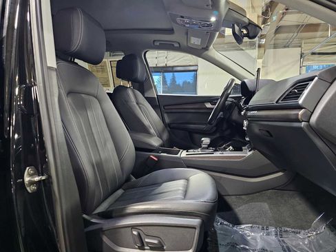 Used 2023 Audi Q5 2.0T Premium w/ Convenience Package image 10
