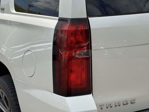 Used 2015 Chevrolet Tahoe LTZ AWD/4WD image 8