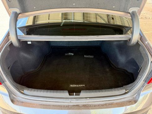 Used 2015 Hyundai Sonata Sport w/ Option Group 03 FWD image 11