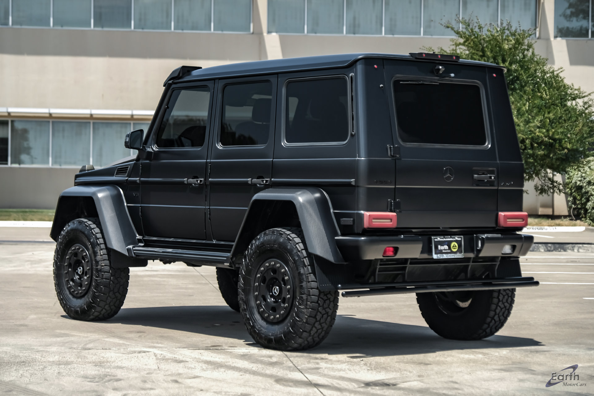 Used 2017 Mercedes-Benz G 550 Squared image 10