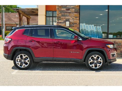 Used 2020 Jeep Compass Limited AWD/4WD image 2