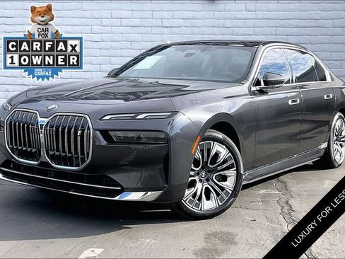 Used 2023 BMW i7 xDrive60 AWD/4WD image 1