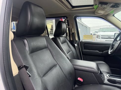 Used 2010 Ford Explorer Limited image 35