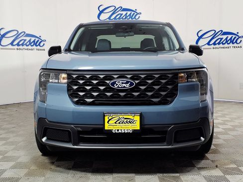 Used 2025 Ford Maverick XLT w/ XLT Luxury Package FWD image 3