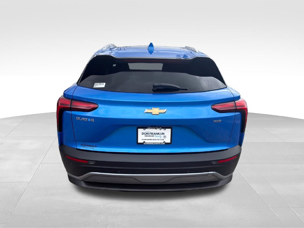 Used 2024 Chevrolet Blazer EV LT AWD/4WD image 4