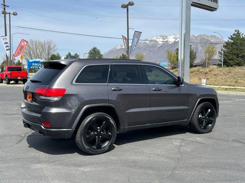 Used 2014 Jeep Grand Cherokee Altitude image 8