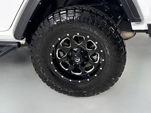 Used 2021 Jeep Wrangler Unlimited Sport image 27