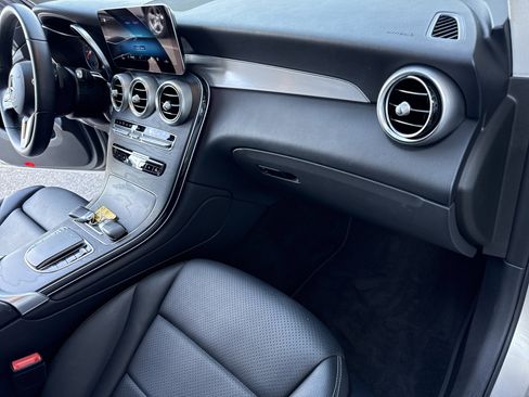 Certified 2021 Mercedes-Benz GLC 300 image 16