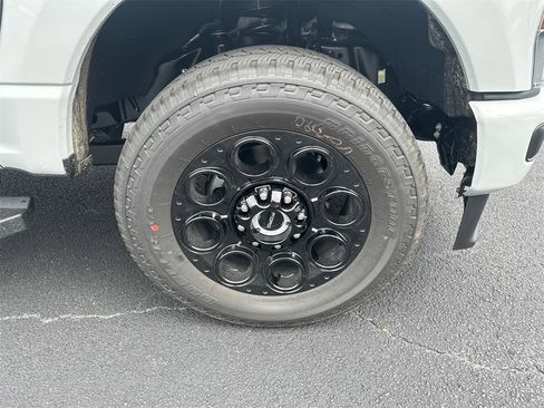 New 2026 Ford F250 Lariat w/ Black Appearance Package image 11