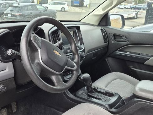 Used 2018 Chevrolet Colorado W/T image 8