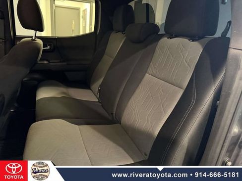 Used 2021 Toyota Tacoma TRD Off-Road AWD/4WD image 14