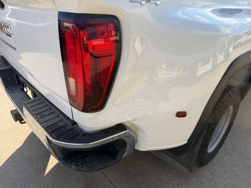 Used 2022 GMC Sierra 3500 Pro w/ Convenience Package image 15