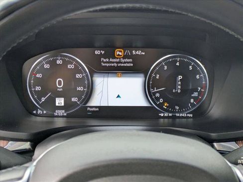 Used 2019 Volvo S60 T5 Momentum w/ Multimedia Package FWD image 11