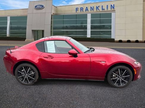 Used 2025 MAZDA MX-5 Miata RF Grand Touring w/ Weather Package RWD image 8