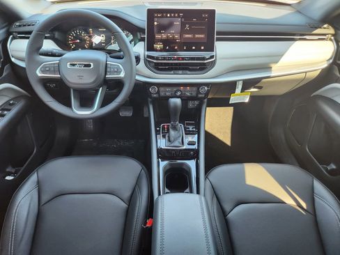 New 2026 Jeep Compass Limited image 19