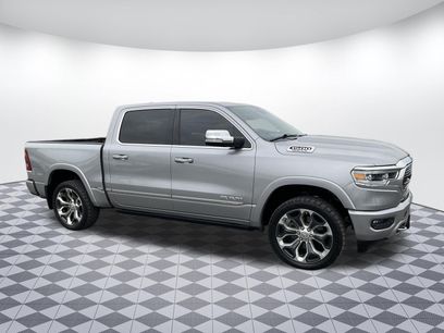 Used 2022 RAM 1500 Limited w/ Body-Colour Bumper Group