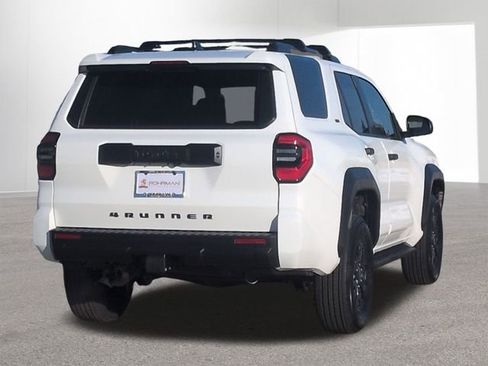 New 2025 Toyota 4Runner SR5 image 5