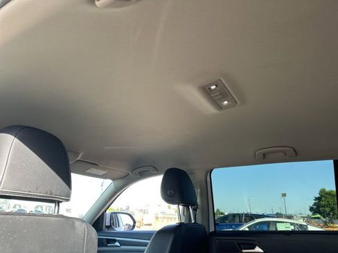 Used 2021 Volkswagen Atlas SE FWD image 16