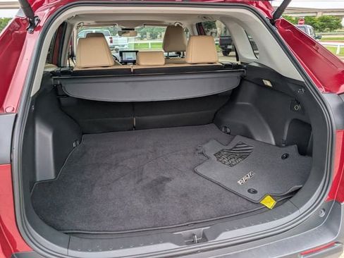 Used 2025 Toyota RAV4 XLE Premium FWD image 29