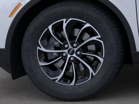 New 2026 Lincoln Nautilus Premier image 19