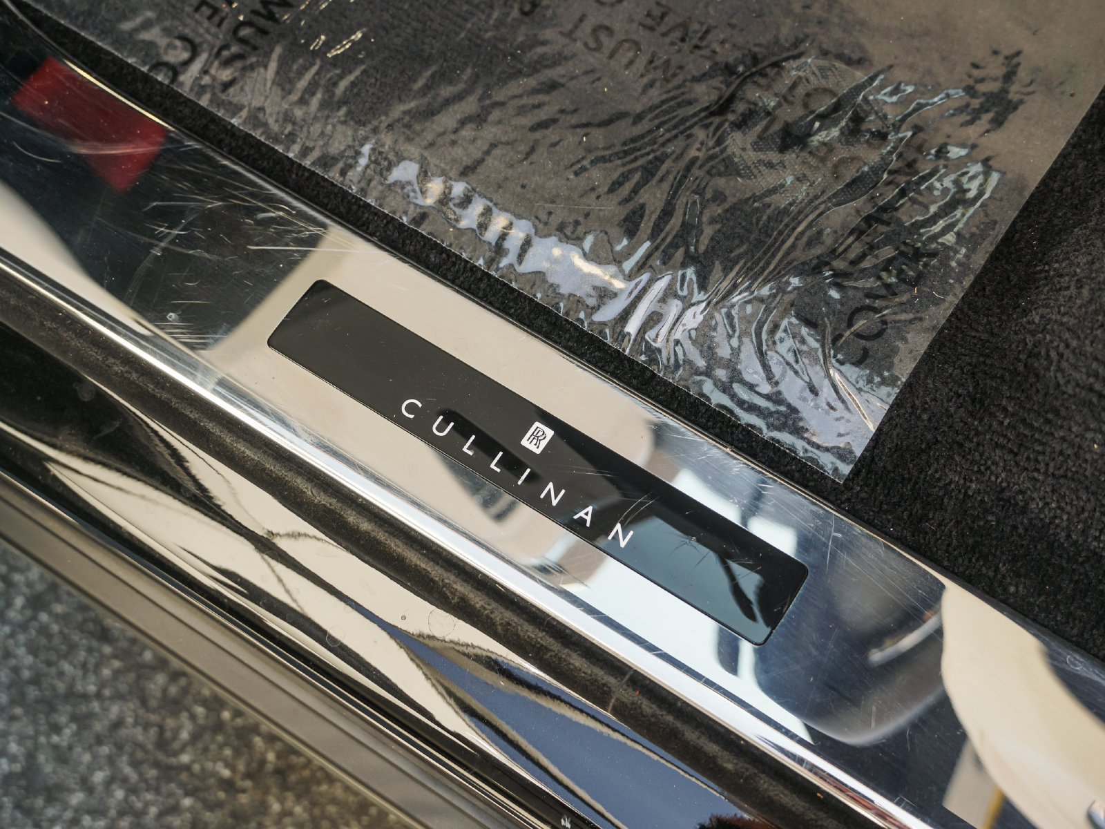 Certified 2024 Rolls-Royce Cullinan w/ Cullinan Package AWD/4WD image 30