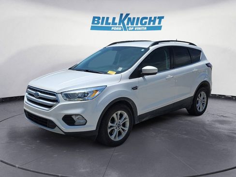 Used 2018 Ford Escape SEL FWD image 1