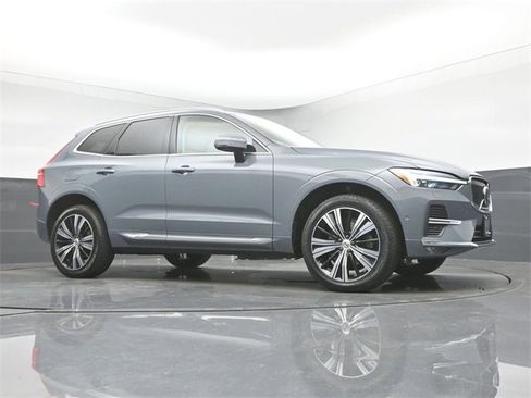Used 2022 Volvo XC60 B6 Inscription w/ Advanced Package image 41