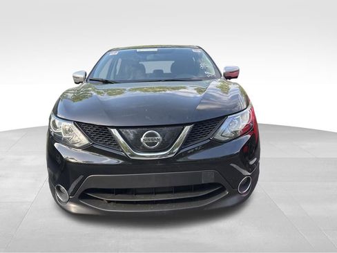 Used 2019 Nissan Rogue Sport S FWD image 4