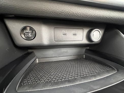 Certified 2025 Nissan Rogue SV w/ SV Premium Package FWD image 26