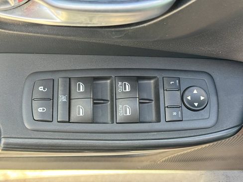 Used 2016 Jeep Cherokee Limited w/ Trailer Tow Group FWD image 19