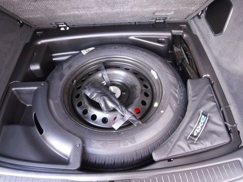 Used 2023 Jeep Grand Cherokee Trailhawk w/ Luxury Tech Group III image 71