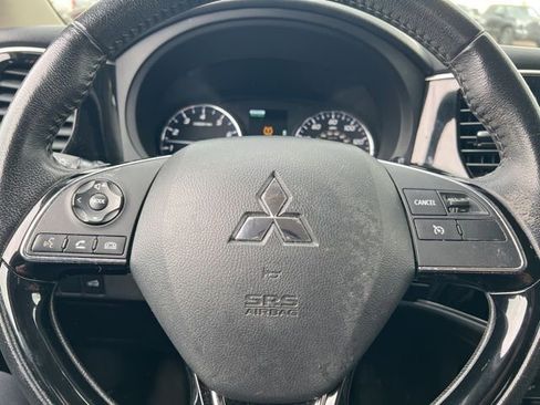 Used 2019 Mitsubishi Outlander SEL image 16