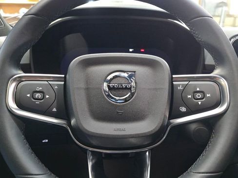 Certified 2023 Volvo XC40 Recharge Ultimate image 26