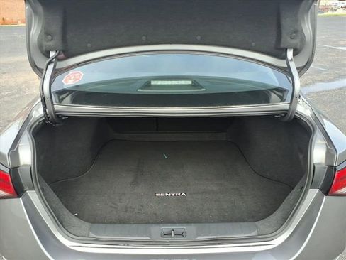 Certified 2025 Nissan Sentra SV image 29