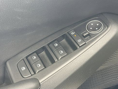 Used 2025 Kia Seltos EX image 18