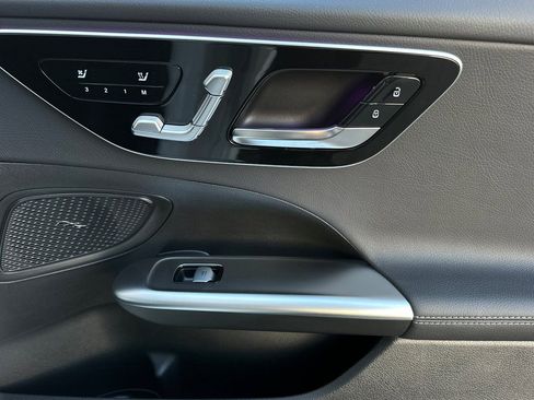 Certified 2025 Mercedes-Benz C 300 4MATIC Sedan image 34