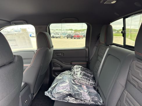 New 2026 Nissan Frontier PRO-4X AWD/4WD image 33