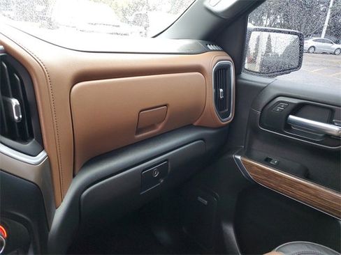 Used 2020 Chevrolet Silverado 1500 High Country w/ Technology Package image 27
