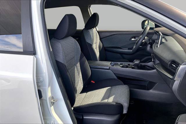 Certified 2023 Nissan Rogue SV FWD image 9