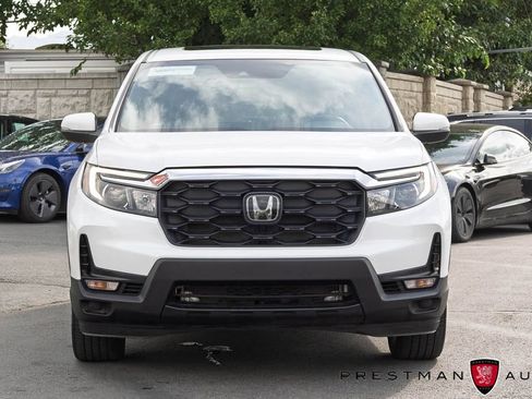 Used 2025 Honda Passport EX-L image 12