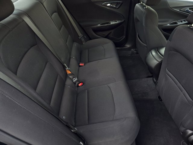 Used 2022 Chevrolet Malibu LS FWD image 33