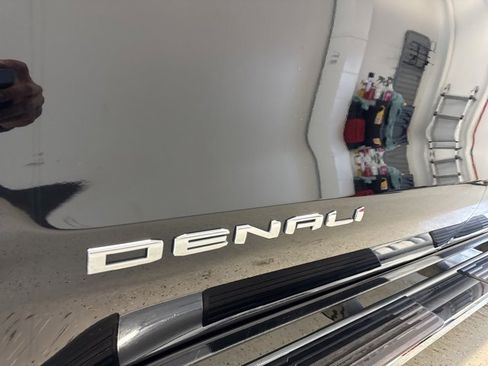 Used 2023 GMC Sierra 1500 Denali image 14