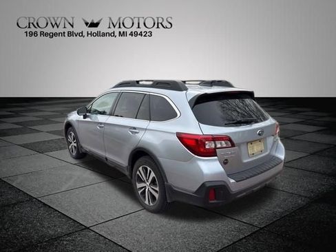 Used 2019 Subaru Outback 2.5i Limited image 5