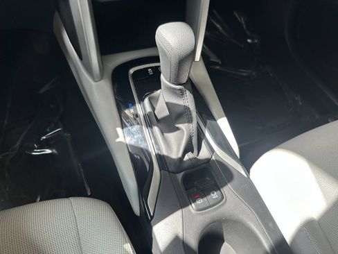 Used 2023 Toyota Corolla Cross L image 25