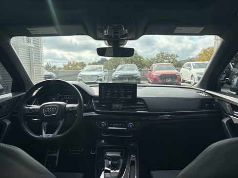 Used 2022 Audi SQ5 Premium Plus w/ Premium Plus Package image 19