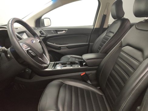 Used 2019 Ford Edge SEL w/ Equipment Group 201A image 17