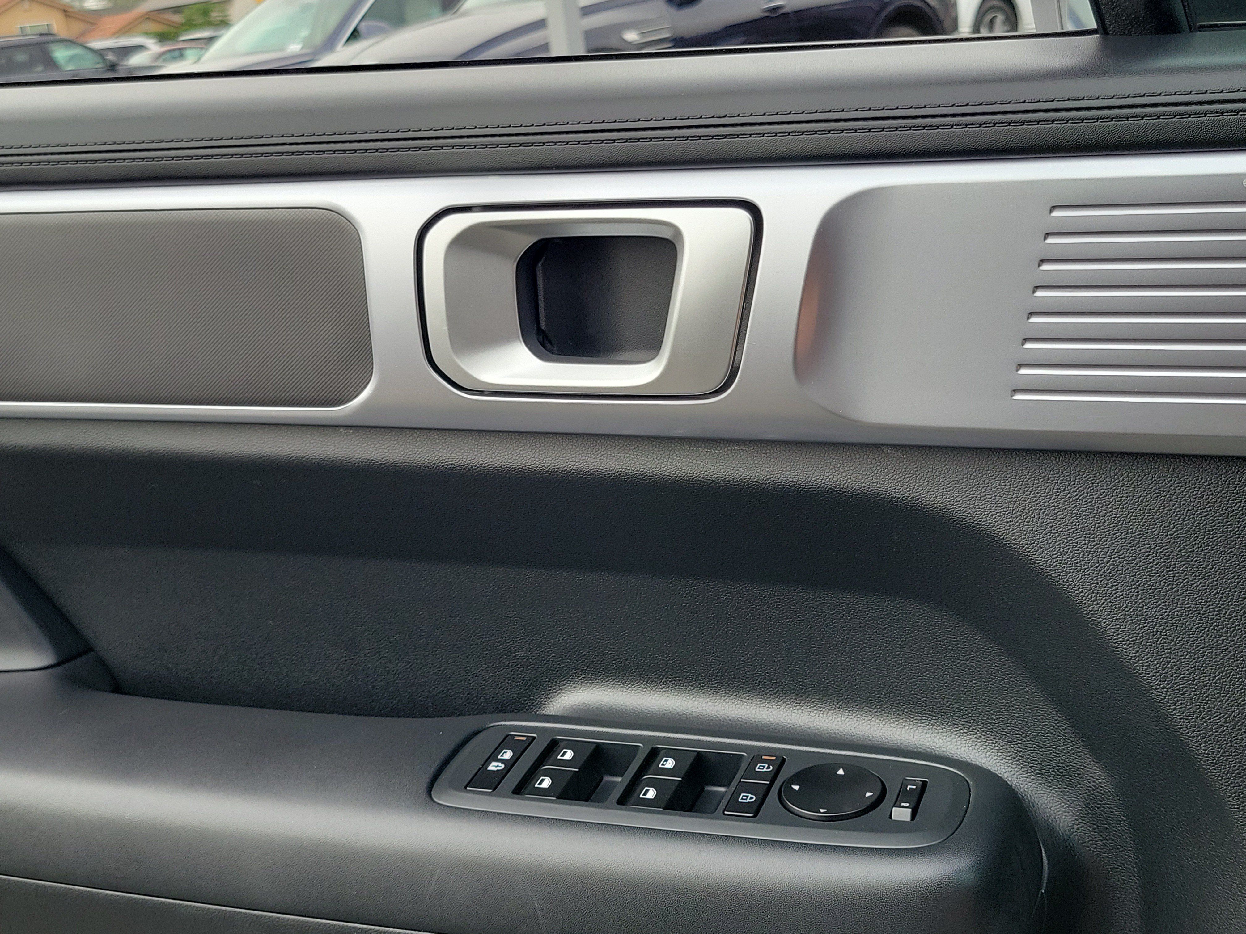 Certified 2026 Hyundai Santa Fe SE FWD image 13